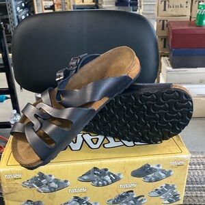 Vintage Tatami Birkenstock‎ black strapped slide sandals